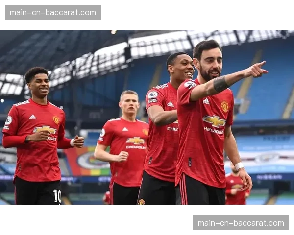 曼联公布对阵布伦特福德大名单,梅努与利马伤愈回归 曼联公布对阵布伦特福德大名单,梅努与利马伤愈回归