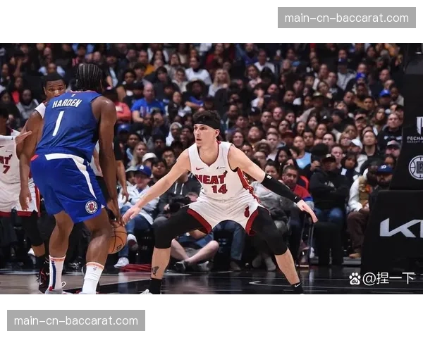 湖人队估值突破80亿美元,继续领跑NBA球队市值榜。 湖人队估值突破80亿美元,继续领跑NBA球队市值榜。