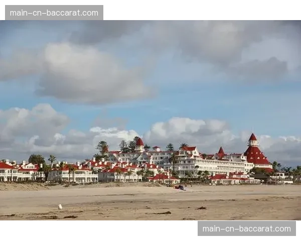 从洛杉矶到菲尼克斯：迪安娜·陶乐西的最后一季巡演正式启程